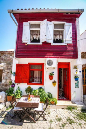 Grape Island Bozcaada Guest House